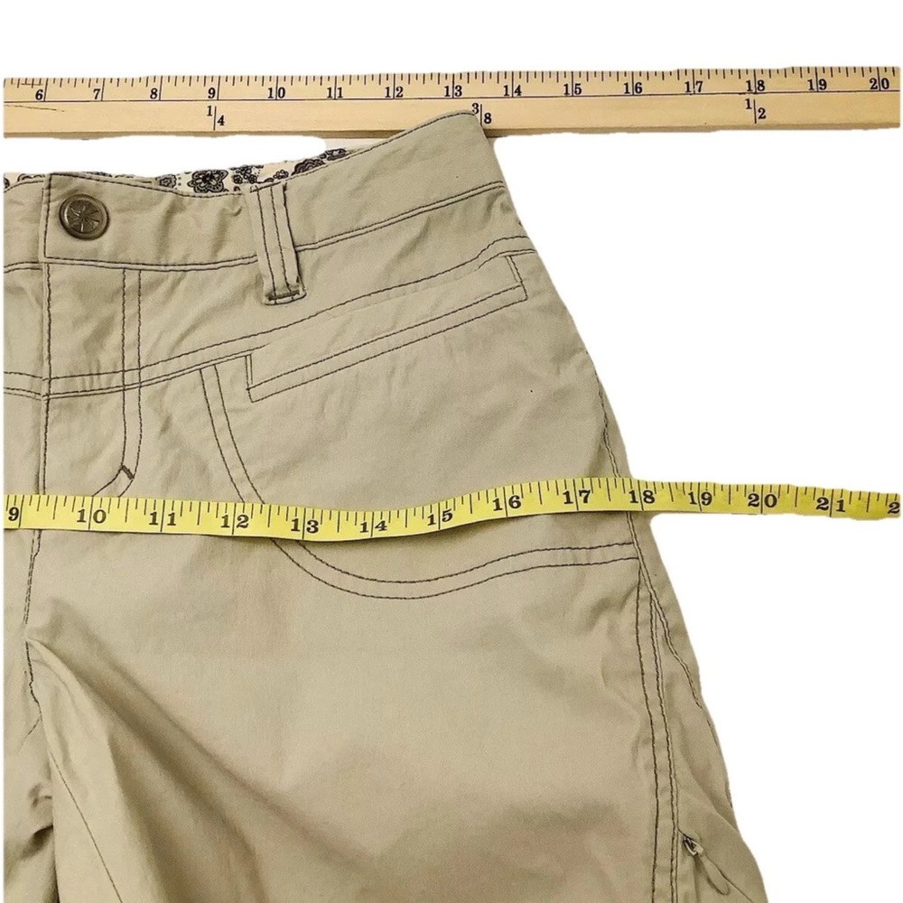 Athleta Bermuda Shorts Beige Size 2 Stretch Pockets Mid-Rise Pockets - Picture 9 of 10
